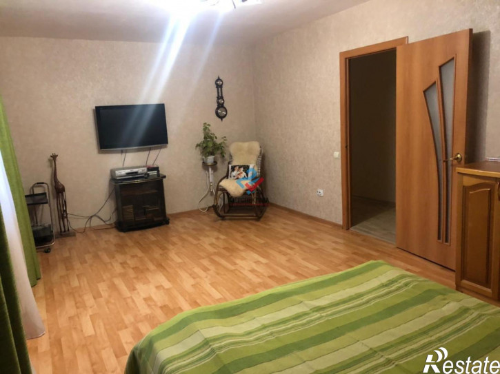 3-комн квартира улица Богданова, 61