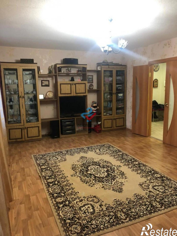 3-комн квартира улица Богданова, 61