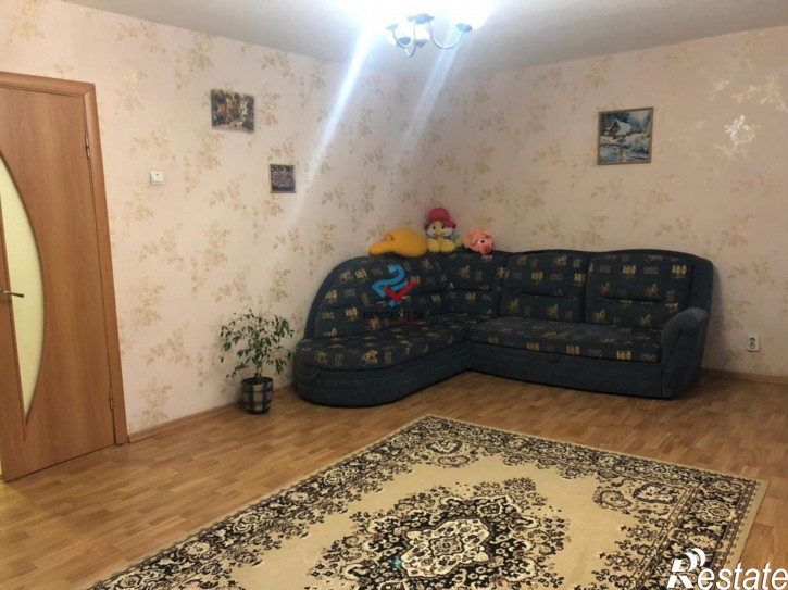 3-комн квартира улица Богданова, 61
