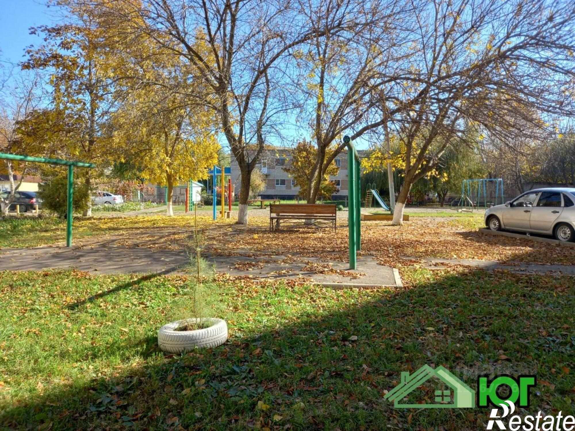 Купить квартиру за 2 100 000 рублей на улица Ачкасова, 76