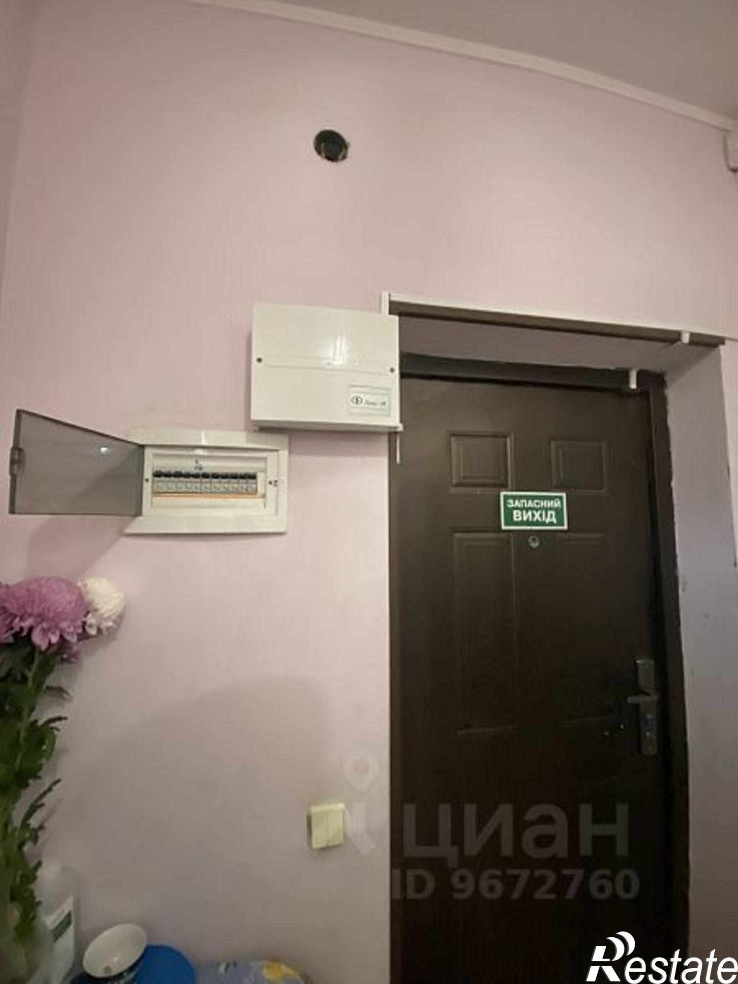 Купить торговое помещение за 3 300 000 рублей на ул Молодежная, 169А