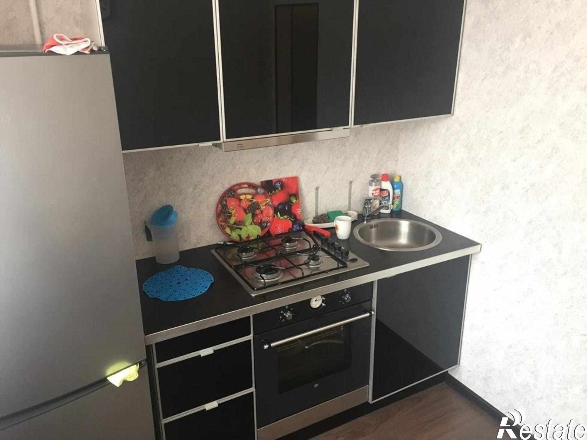 Сдать квартиру за 18 000 рублей на Авроры улица, 195