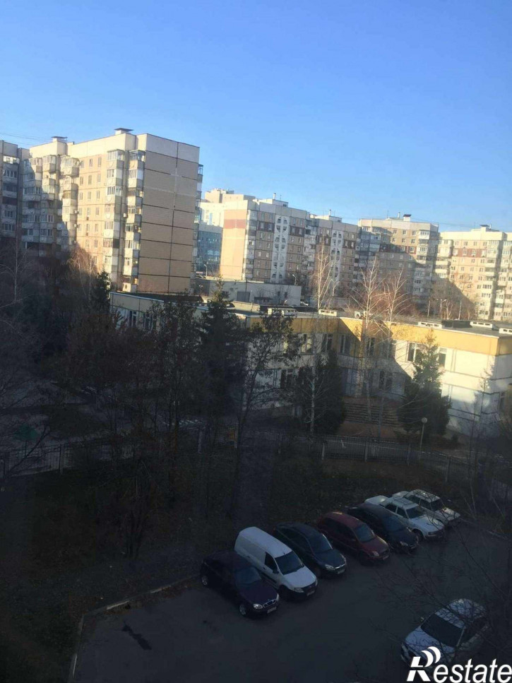 3-комн квартира 5 Августа улица, 17к2