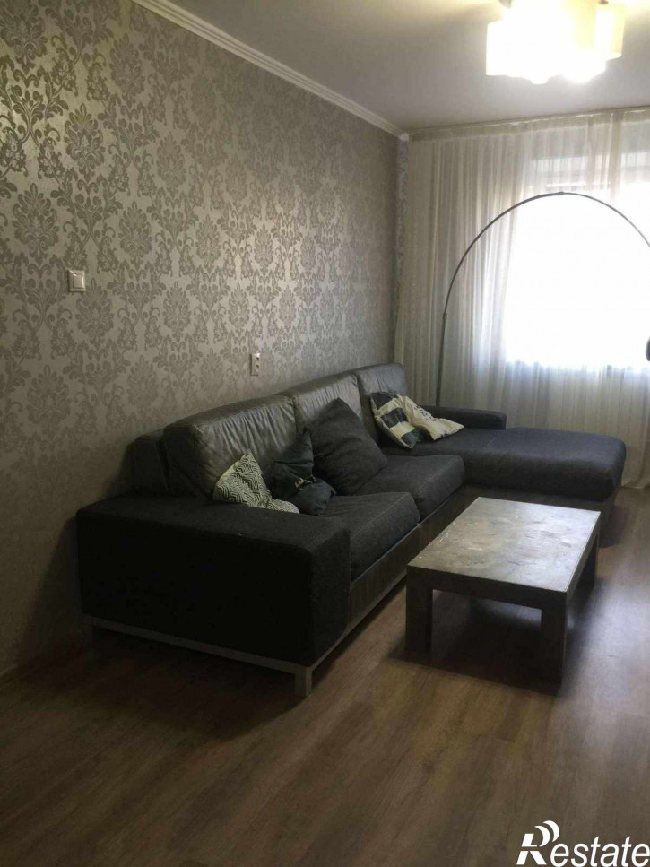 3-комн квартира 5 Августа улица, 17к2