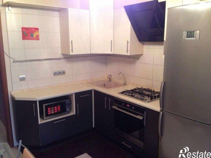 3-комн квартира Ташкентская улица, 100