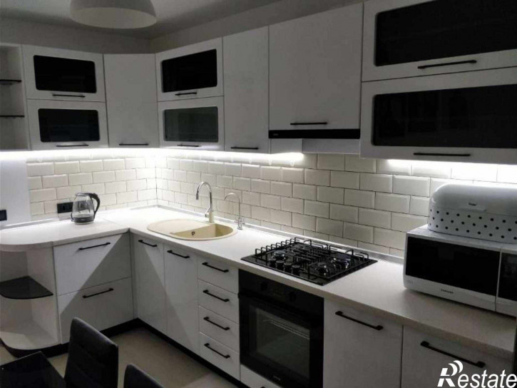 2-комн квартира Ивана Булкина улица, 88