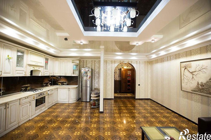 2-комн квартира улица Омелькова, 28