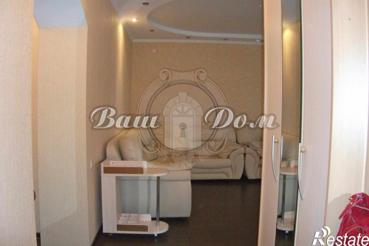 3-комн квартира ул. Малоземельская, 4