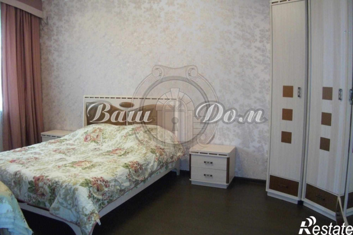 3-комн квартира ул. Малоземельская, 4