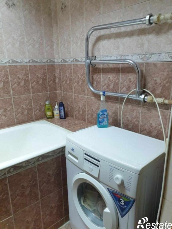 2-комн квартира Тихонравова ул, 4