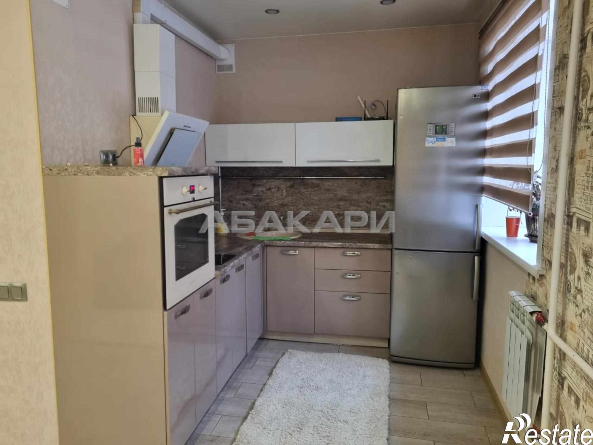 Сдать квартиру за 43 000 рублей на улица Урицкого, 108