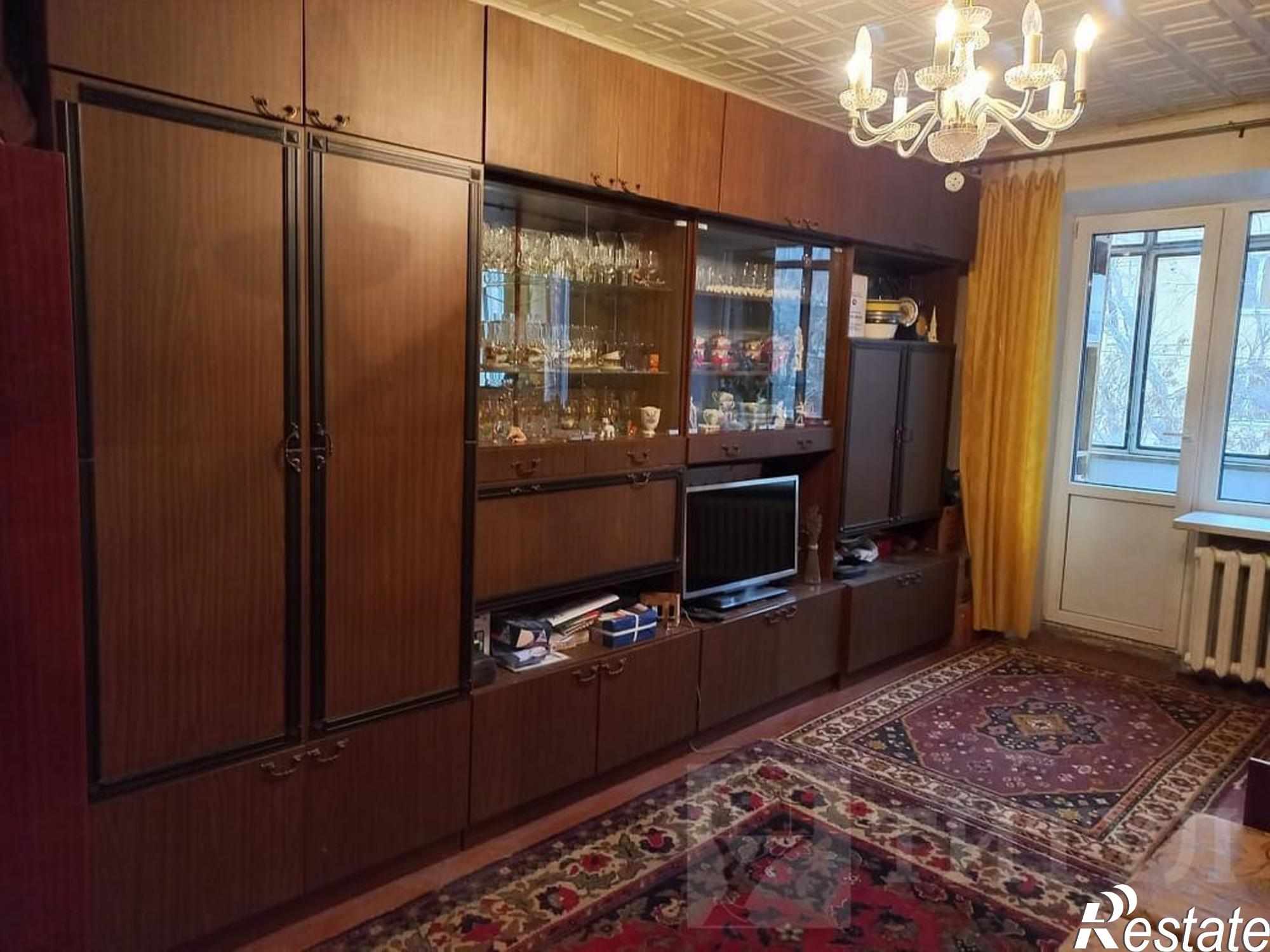 Купить квартиру за 3 800 000 рублей на Ленина, Михаила Нагибина