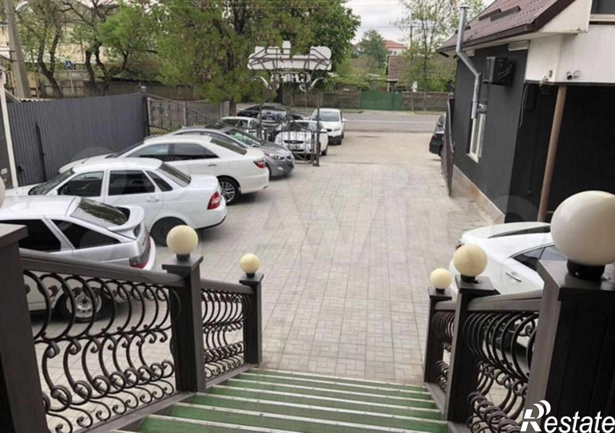 Сдать ресторан, помещение под кафе за 150 000 рублей на улица Мечиева, 52