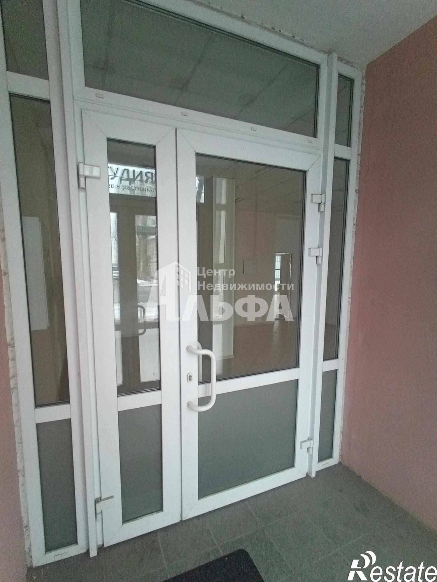Сдать помещение свободного назначения за 780 рублей на улица КИМ, 74А