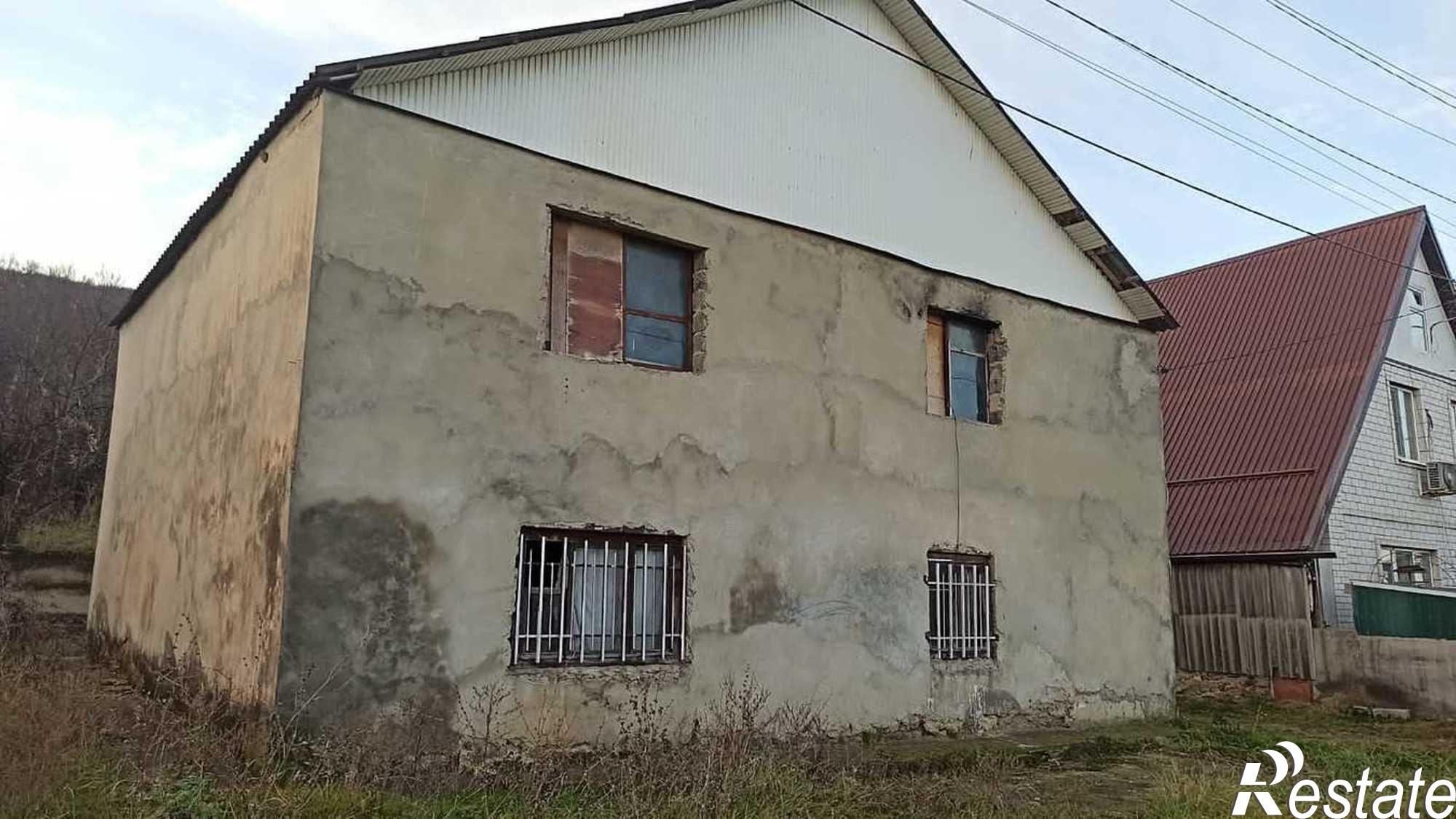 Купить дачу, дом, коттедж за 3 700 000 рублей на Молодёжная улица