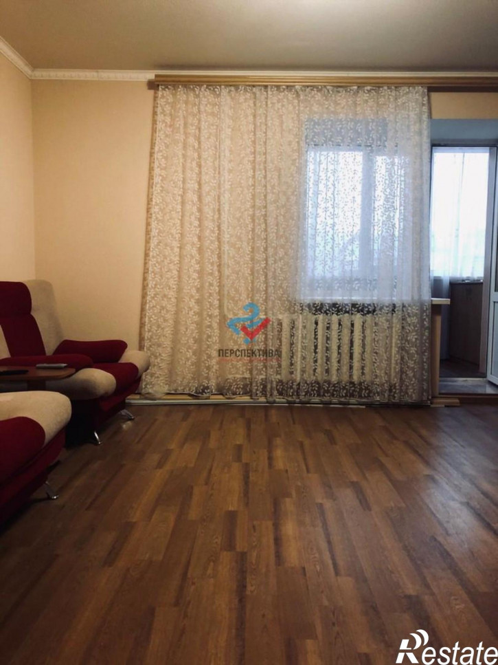 2-комн квартира проспект Строителей, 5