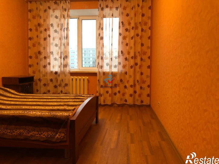 2-комн квартира проспект Строителей, 5