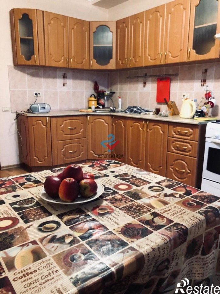 2-комн квартира проспект Строителей, 5