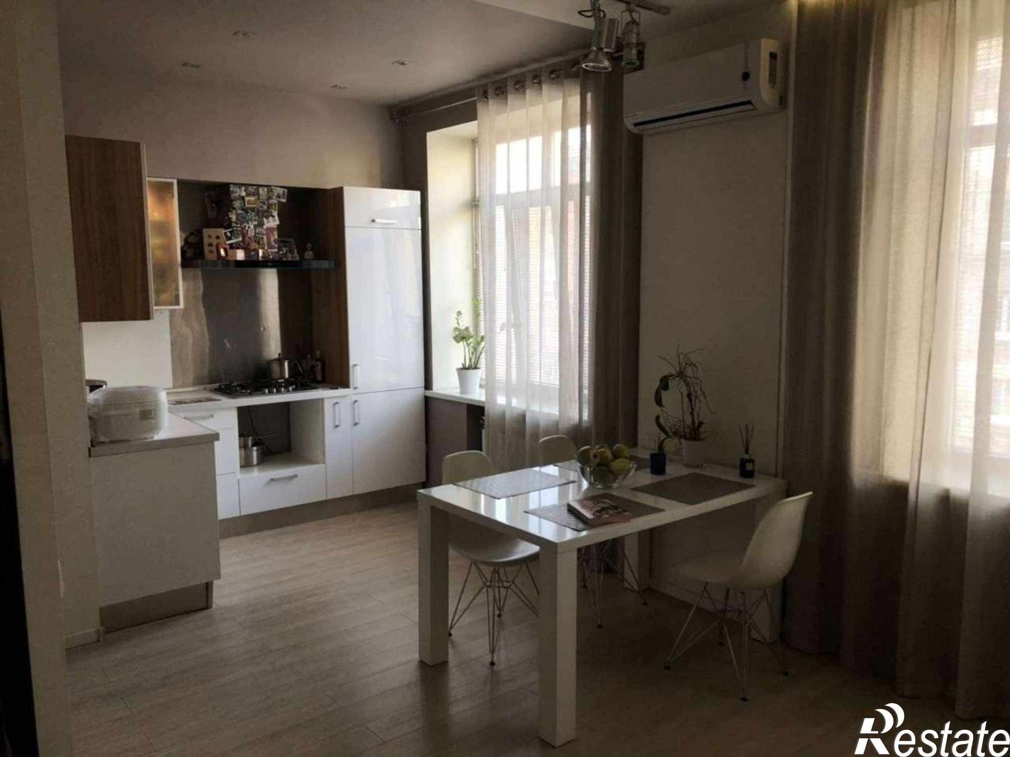 Сдать квартиру за 17 000 рублей на Вятская улица, 11