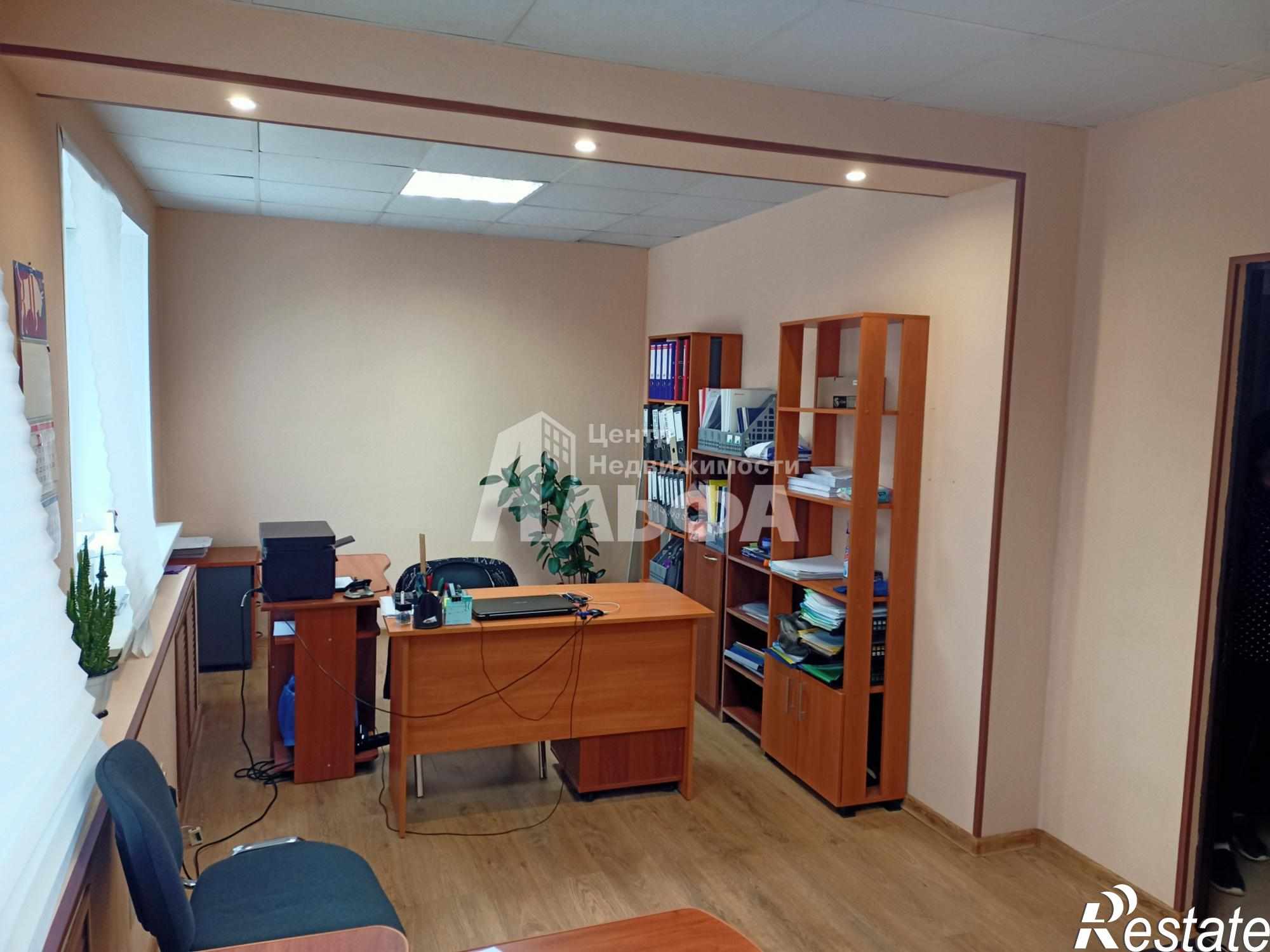 Купить офис, помещение под офис за 350 000 рублей на Комсомольская улица, 63