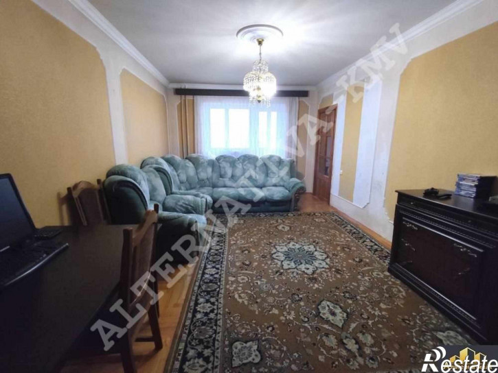 3-комн квартира Победы пр-т.