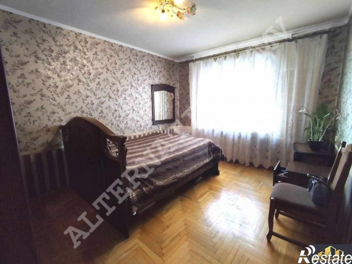3-комн квартира Победы пр-т.