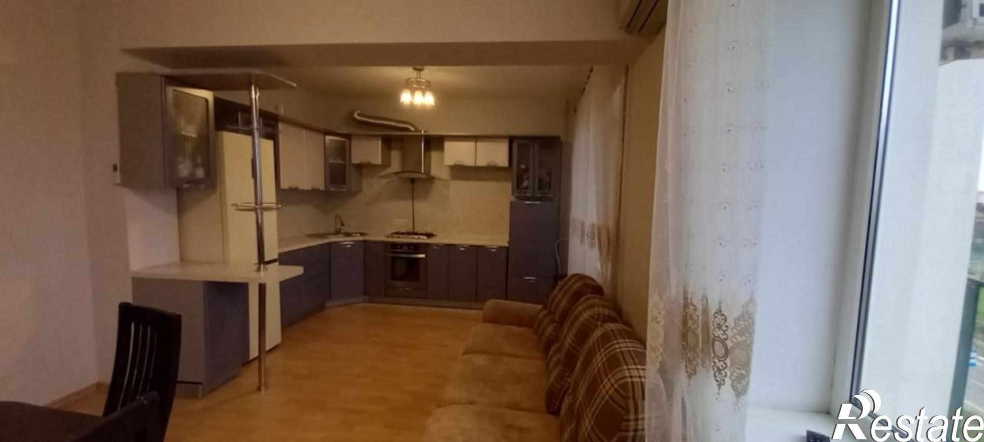 Купить квартиру за 16 000 000 рублей на Нахимова, 2