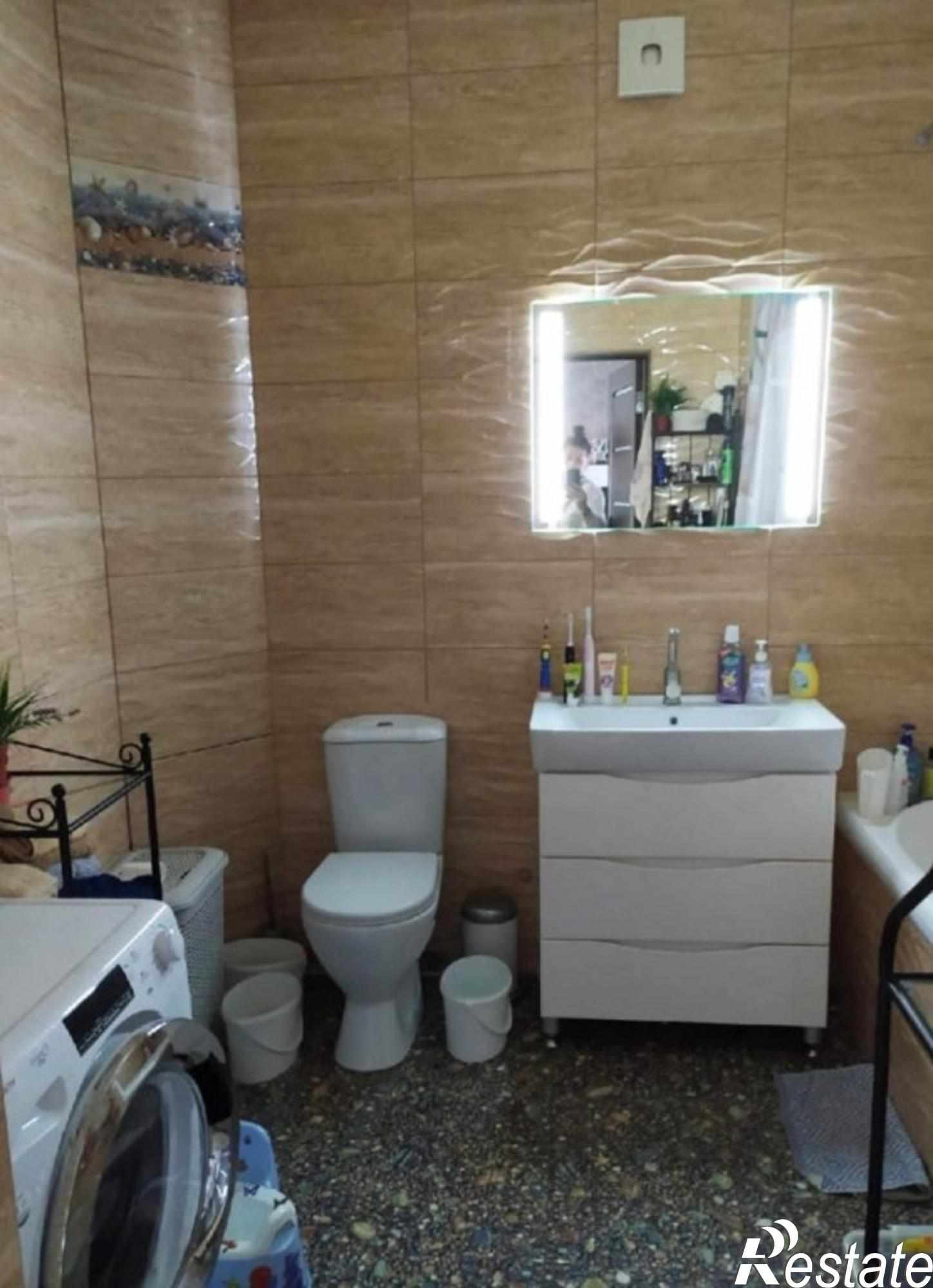 Купить квартиру за 20 000 000 рублей на Ахматовой, 7