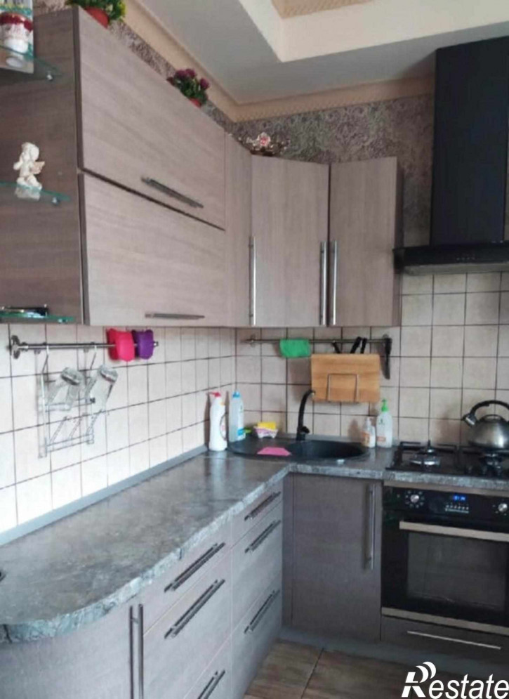 5-комн квартира Ахматовой, 7