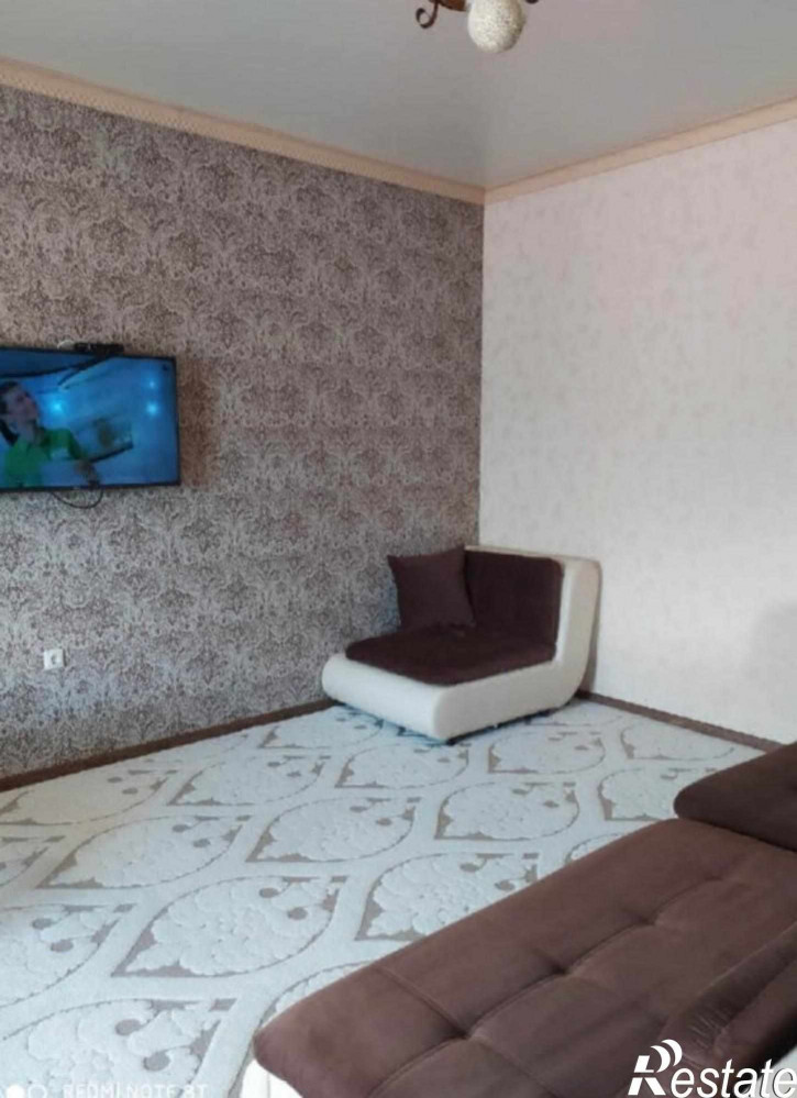 5-комн квартира Ахматовой, 7