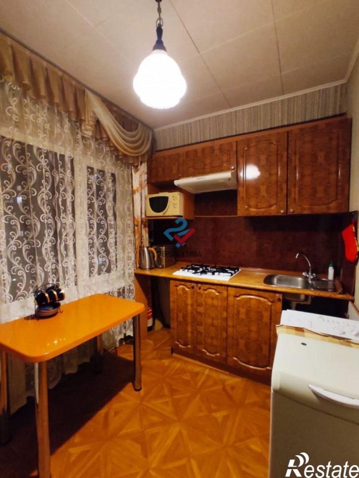 3-комн квартира улица Плеханова, 12