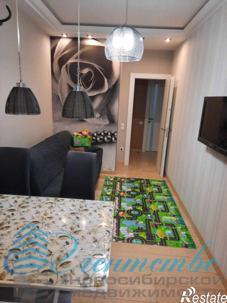 4-комн квартира ул. Кузьмы Минина,9/1