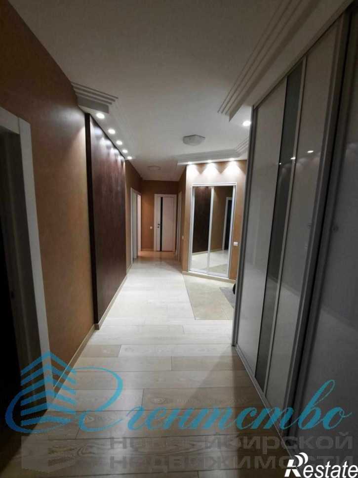 4-комн квартира ул. Кузьмы Минина,9/1