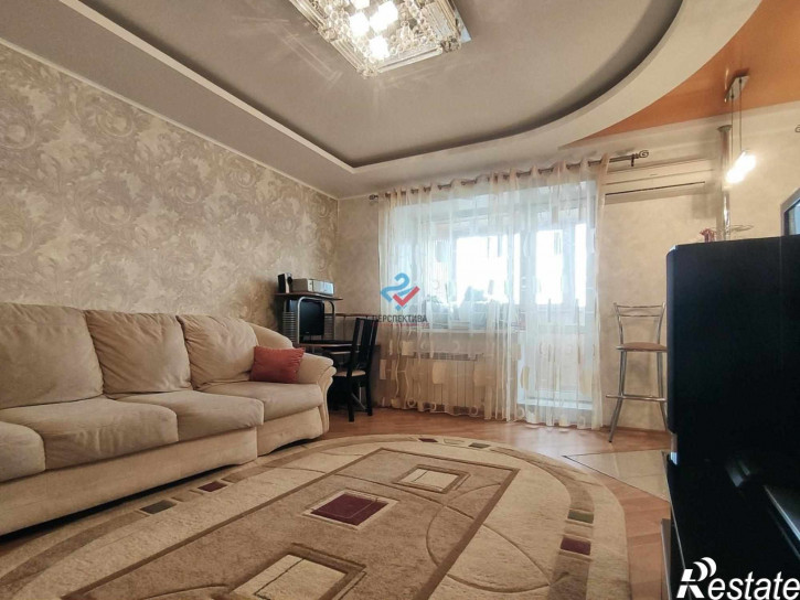 3-комн квартира проспект Строителей, 156А