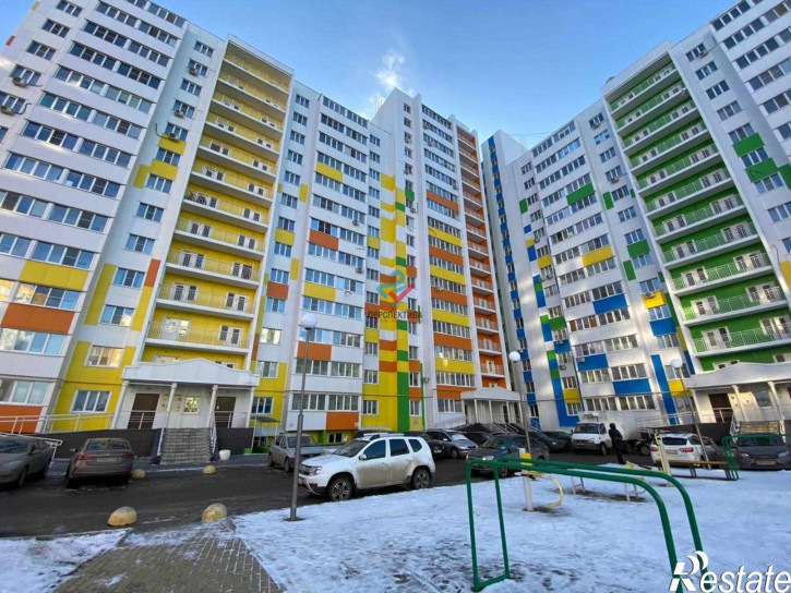 3-комн квартира Изумрудная улица, 1