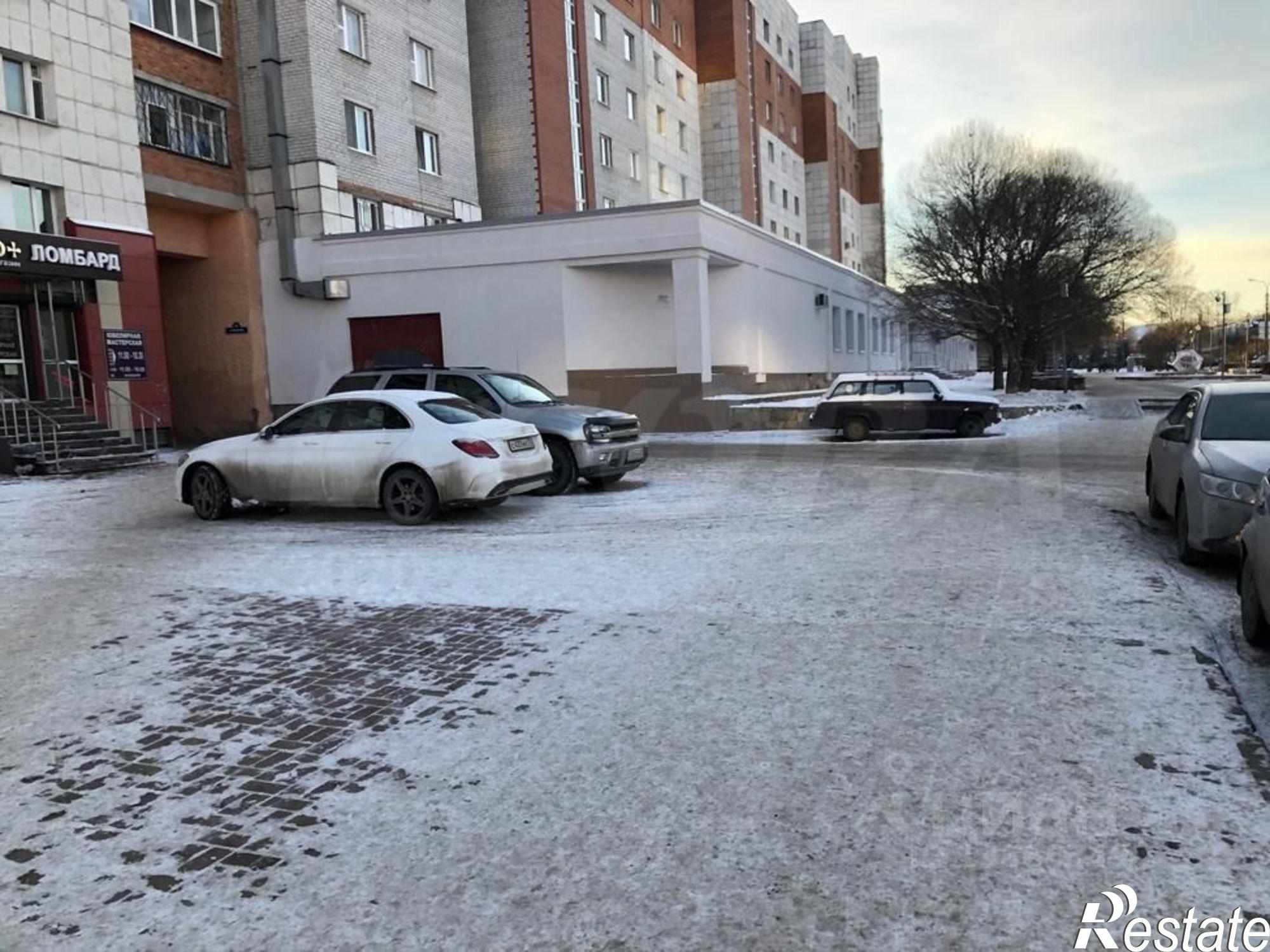 Купить торговое помещение за 74 922 800 рублей на Ямская улица, 75