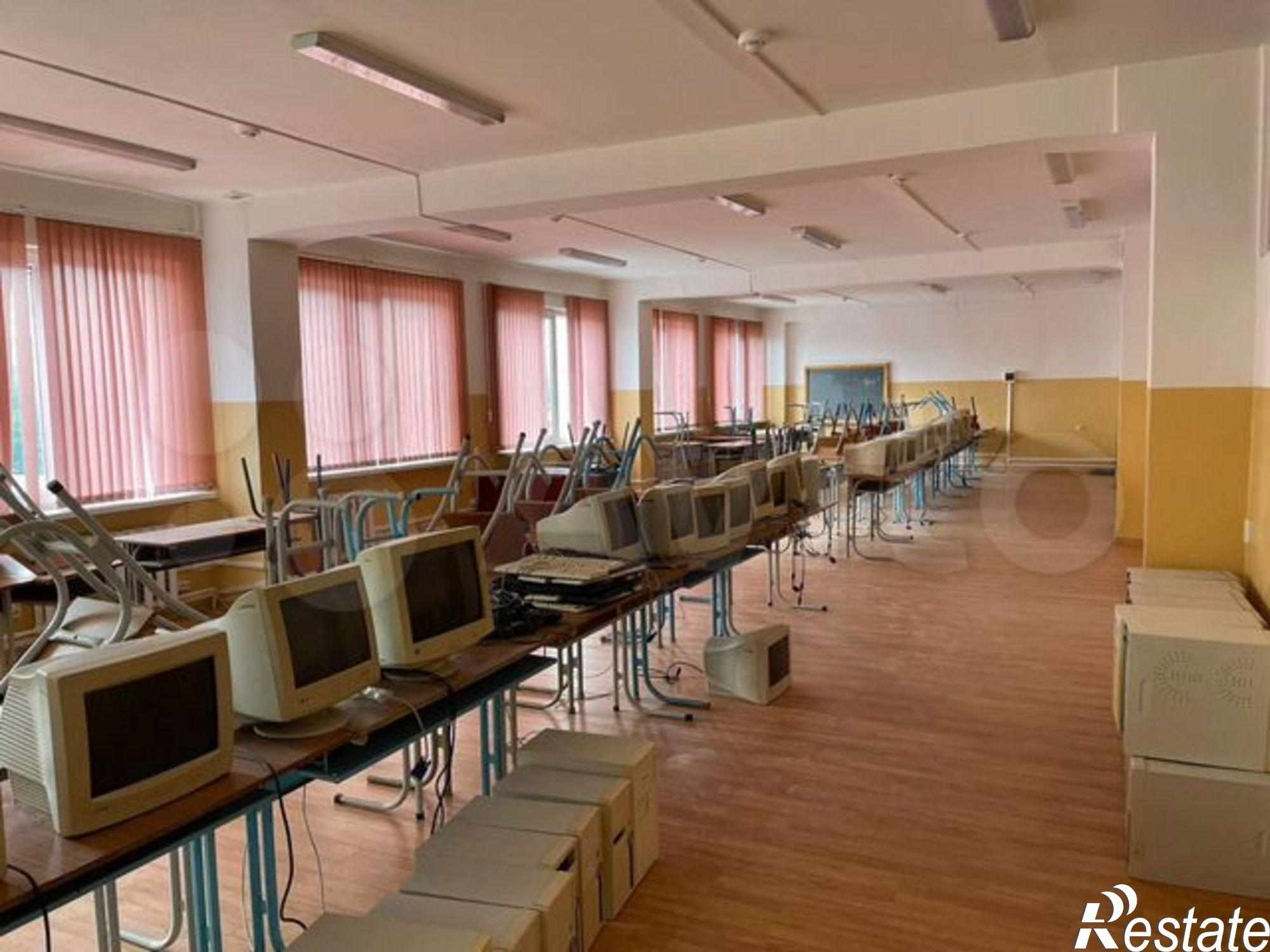 Сдать офис, помещение под офис за 10 000 рублей на улица Орджоникидзе, 172