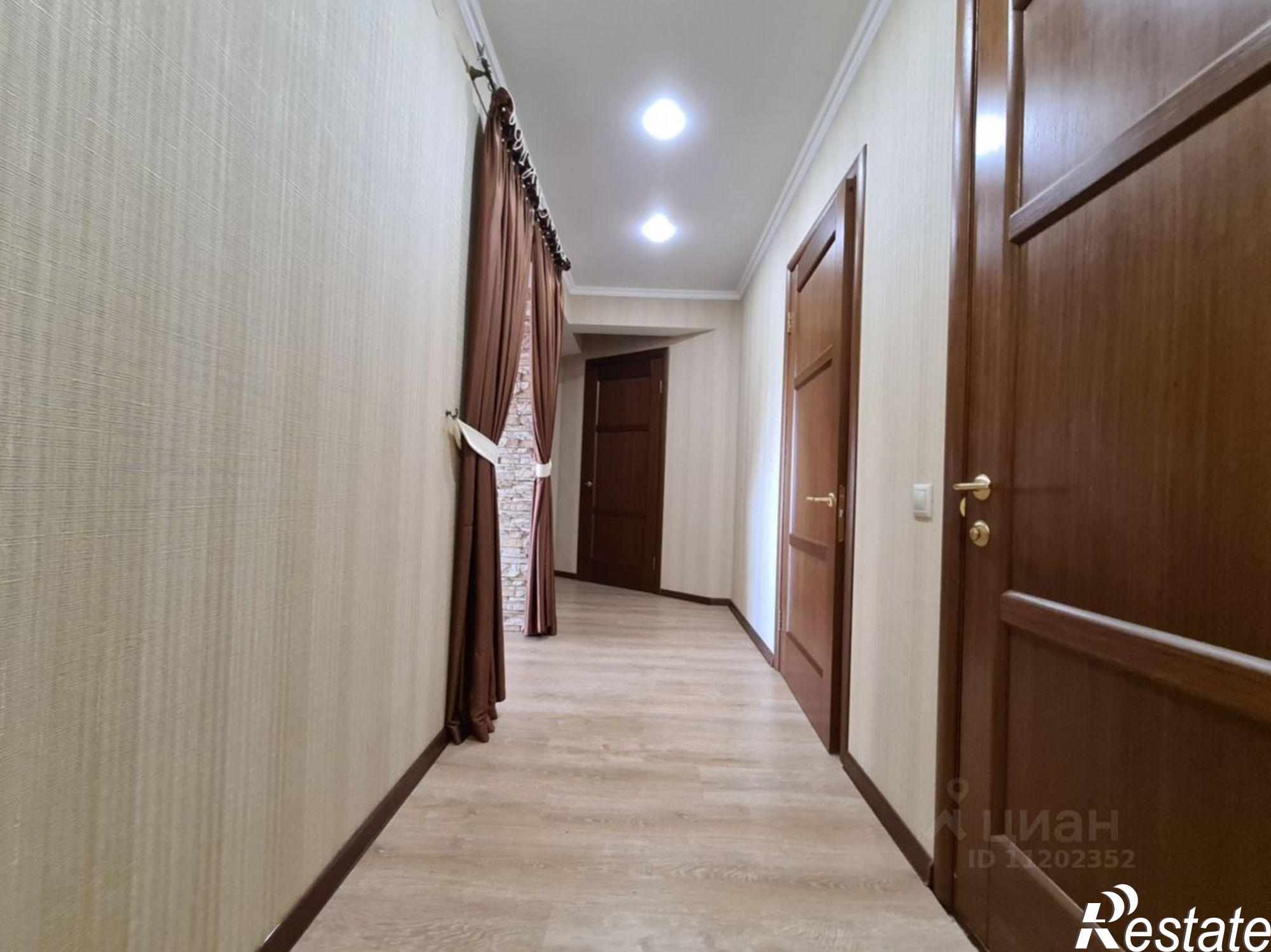 Купить квартиру за 9 899 100 рублей на Стахановская улица, 9
