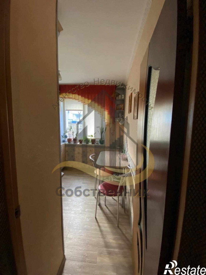 4-комн квартира Парковый мкр, 15