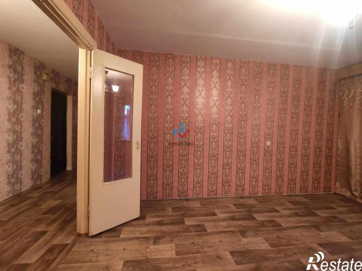 3-комн квартира улица Луначарского, 46