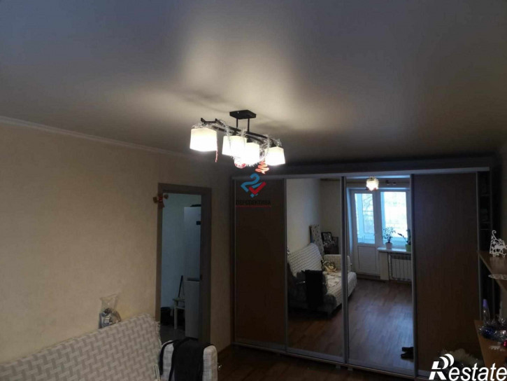 2-комн квартира проспект Строителей, 98