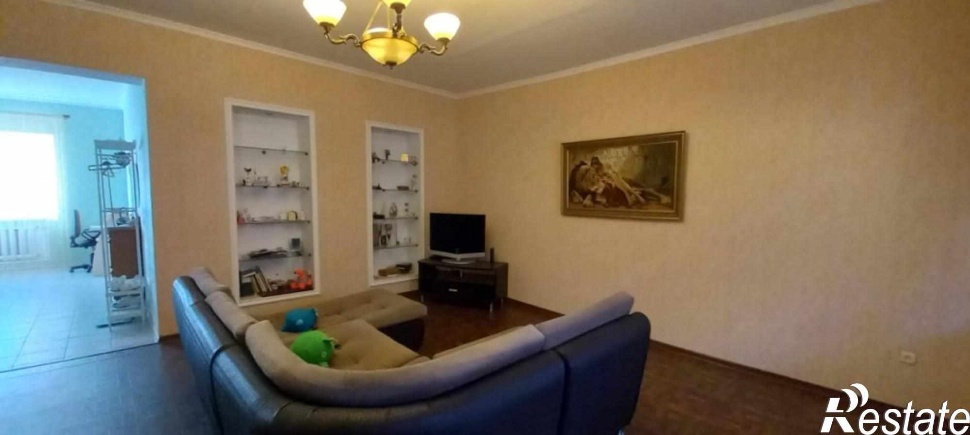 Купить квартиру за 20 000 000 рублей на Октябрьская, 45