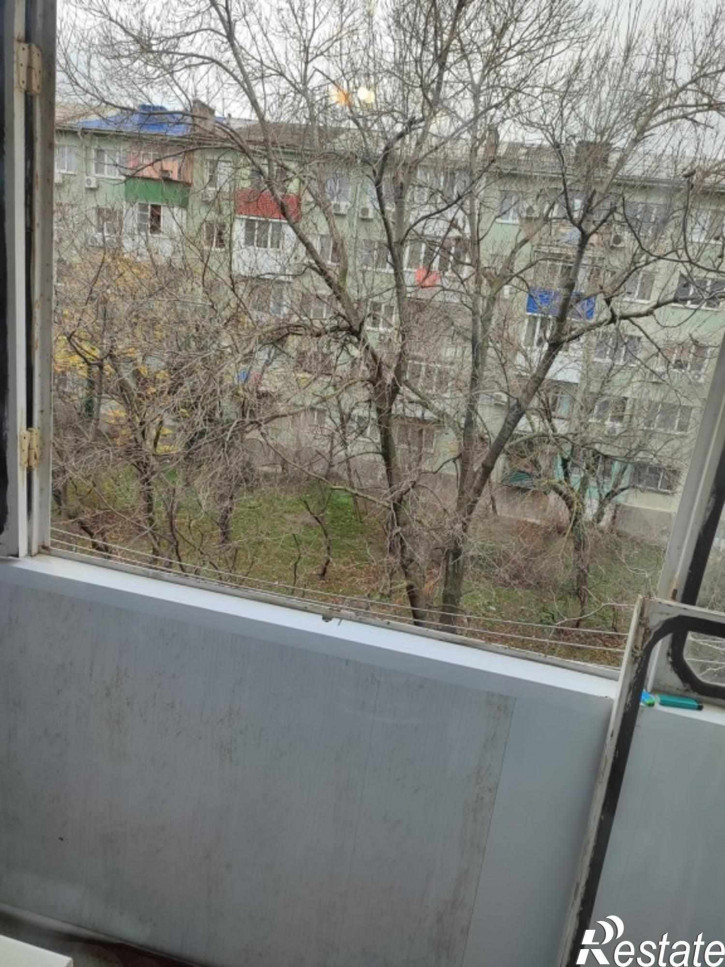 3-комн квартира Героев Десантников, 31