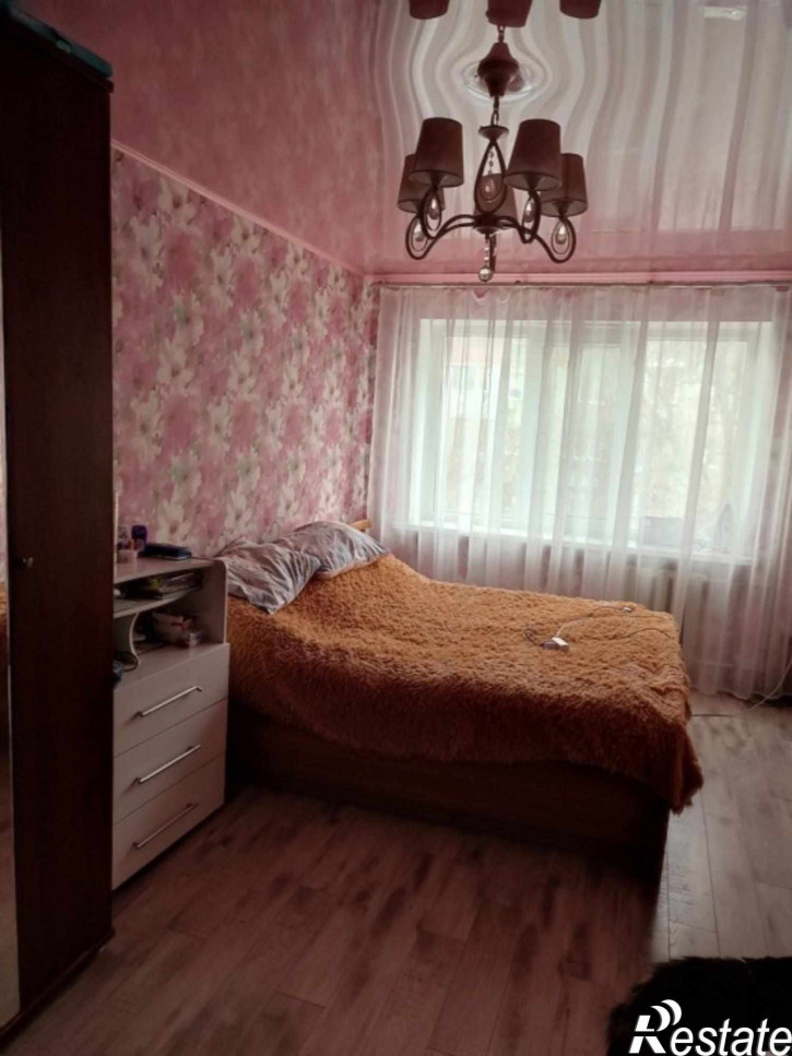 3-комн квартира Героев Десантников, 31