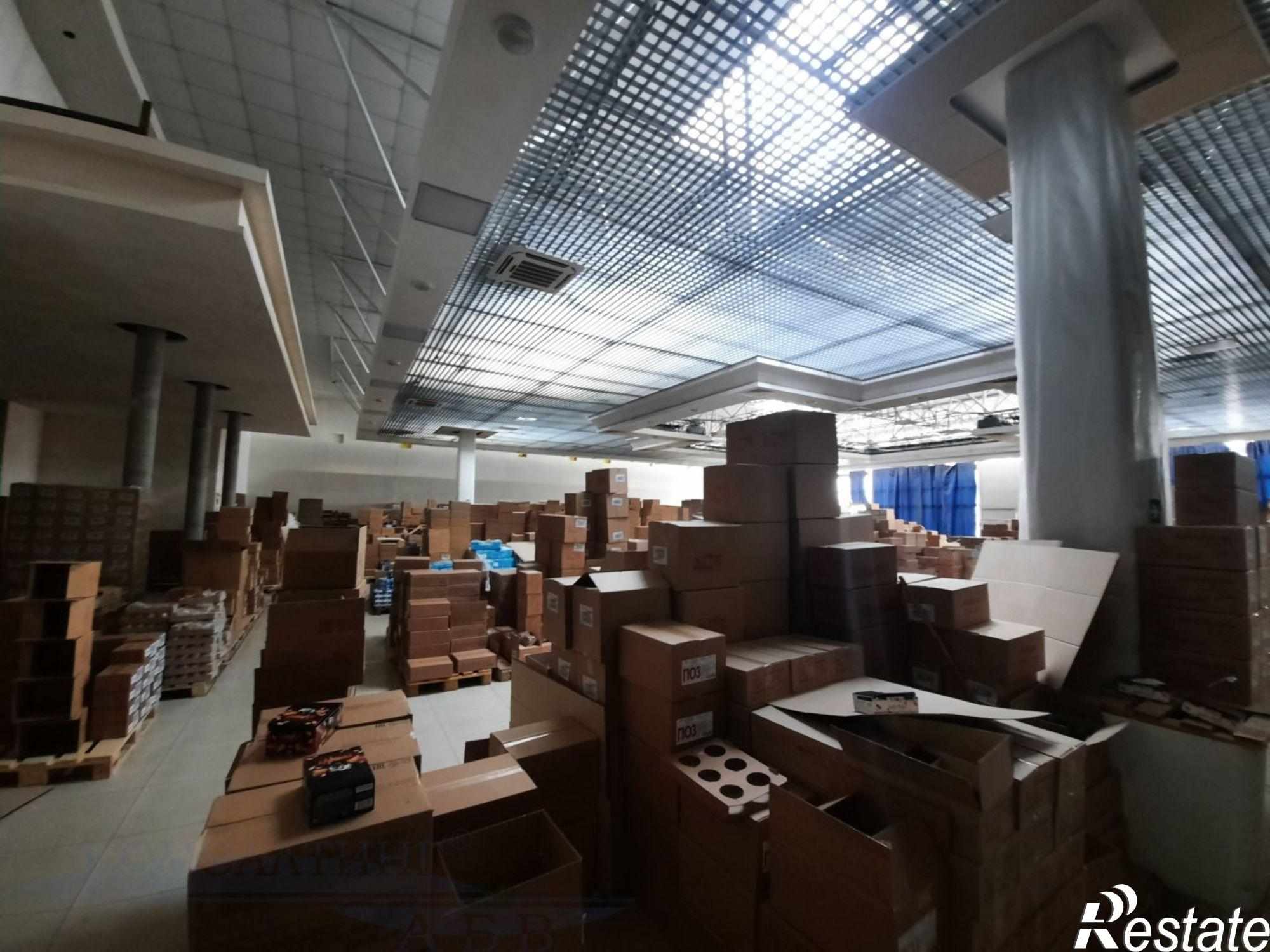 Сдать складское помещение за 300 000 рублей на г. Астрахань, Ленинский район, ул. Патона, 19