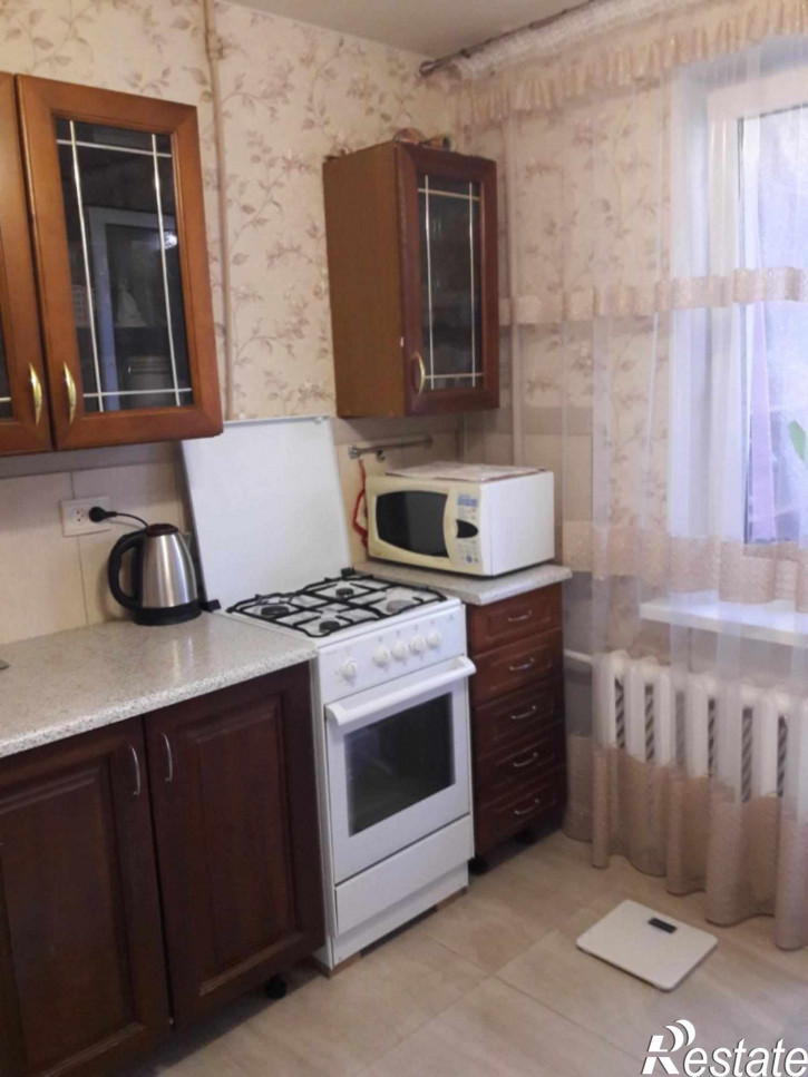 2-комн квартира Сурикова ул, 24