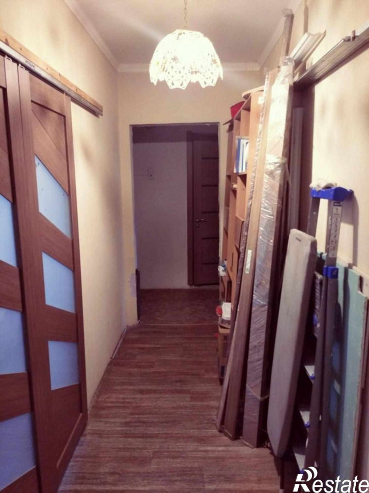 3-комн квартира ул. Большевистская,2б
