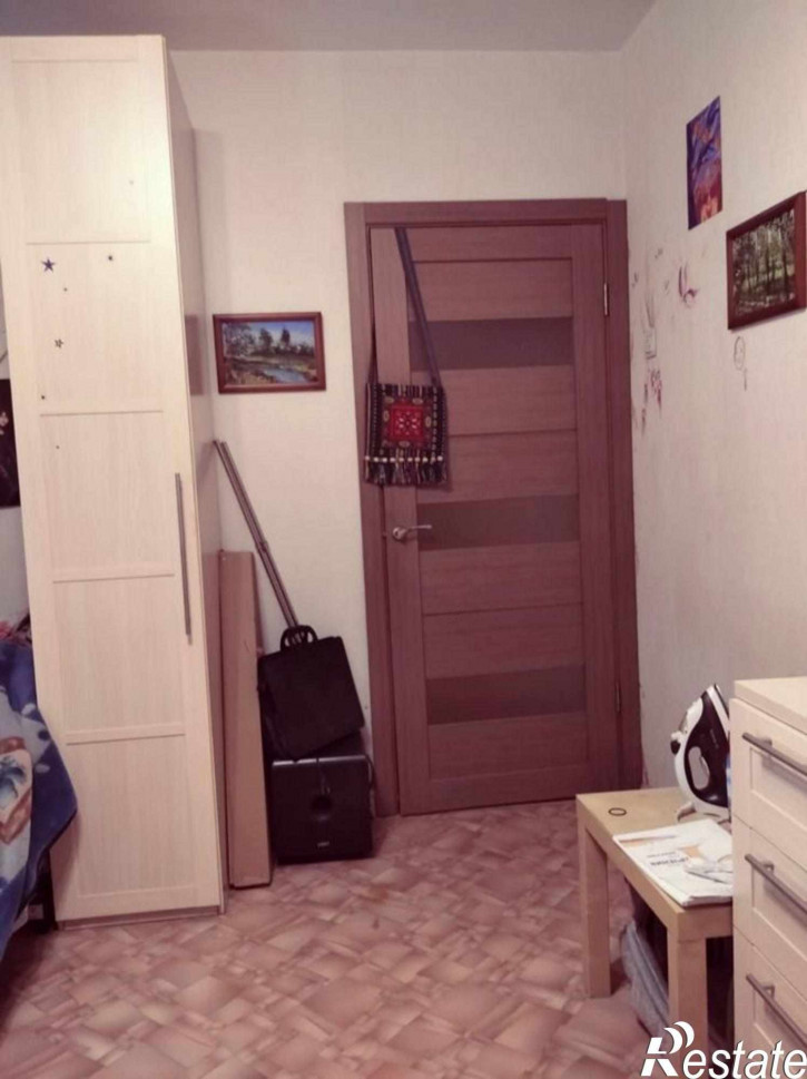 3-комн квартира ул. Большевистская,2б