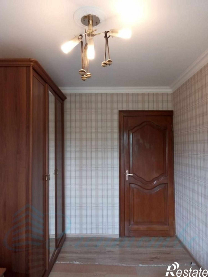 4-комн квартира ул. Ударная,33