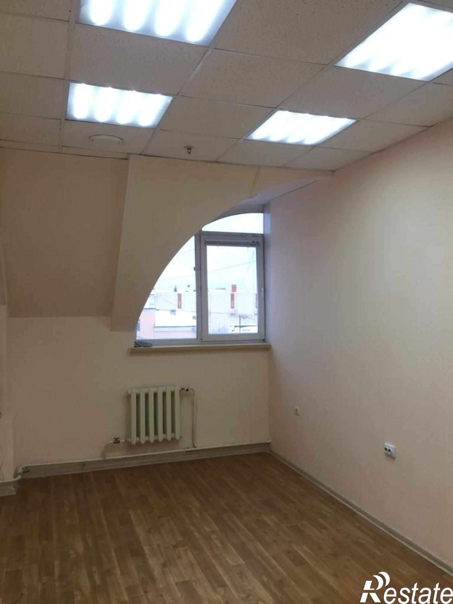 Сдать офис, помещение под офис за 11 600 рублей на ул Кирова, 39